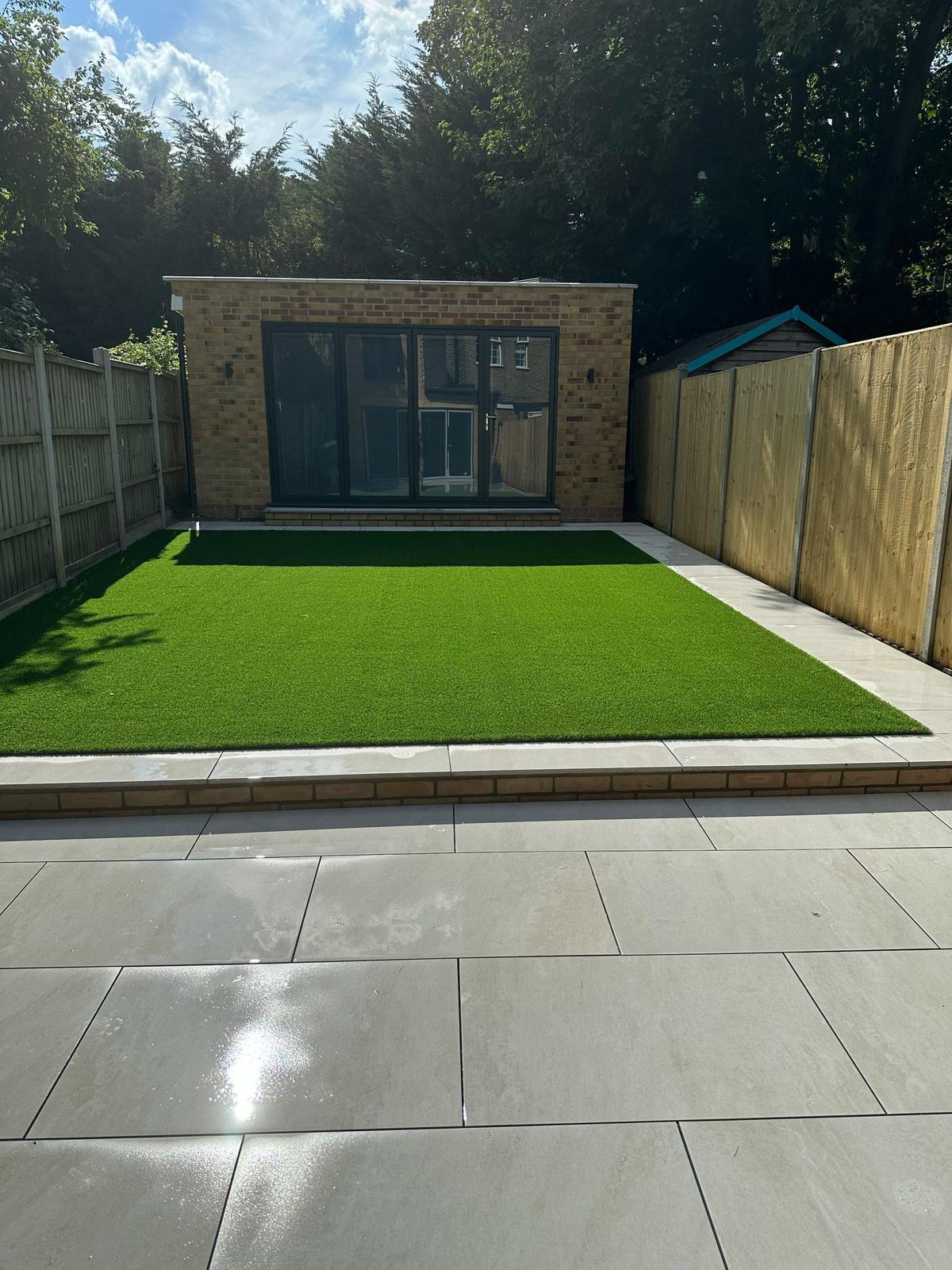 Patios, Gras, Driveway, Turfing, Garden Wall, Fencing